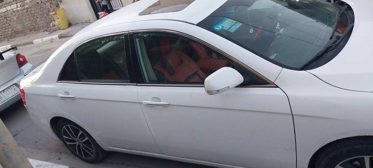 جيلي امكراند موديل ١٣ كير مكينه تبريد حداده كله بلاد بيها بعض الخياسات هزه وسنويه تنتهي ٢٠٢٨ بأسمي السعر ٥٠ للاتصال *********** البصره القبله
