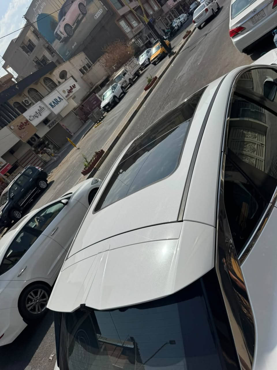 بسم الله توكلنا على ع الله
للبيع جيتور داشنك  لكچري بلص اعلى فئه وبعدها داخل الضمان  2025لون ابيض المكطوع من الوكاله!!

مكفوله كفااله عامه بحاله الوكاله مكفوله من رصعه والحادث والشخوط 

فوول للاخير اعلى مواصفات 1/1

ماشية 9 الف كيلو  

رقم بغداد  

١٦٠٠ تيربو 

كير تعليك 

بصمتين موجودة وكل كتلوكات الشركة 

‏Dashing 1.6L Luxury جيتور

المحرك: 4 أسطوانات L1.6 تيربو 197 حصان حقن مباشر ناقل الحركة: DCT اوتوماتيكي من 7 سرعات 

استهلاك الوقود: 7.7 لتر لكل 100 كم

المواصفات
* إطارات قياس 20 إنج
*   فتحة سقف بانوراما
*   مقصورة الركاب من الجلد الفاخر
*   مقعد السائق والراكب كهربائية
*   مقعد السائق مع ذاكرة لحفظ وضعيات الجلوس
*   مقعد السائق مبرد ومدفاء
*   مقعد الراكب مبرد ومدفاء
*   كاميرات محيطية 540 درجة
1 * شاشة التحكم بقياس 15.6إنج
*   * شاشة القيادة بقياس 8 إنج
*  نظام ابل كاربلاي واندرويد اوتو
*   نظام أوامر وتحكم صوتي
*   نظام صوتي 8 سماعات من sony
*   رادار تفاعلي
*   تحذير مغادرة المسار
*   نظام القيادة شبه الذاتية
*   نقطة عمياء
*   نظام تحذير الاصطدام الامامي والخلفي
*   إنارة محيطية
*   إنارة ترحيبية
*   المرايا الجانبية قابلة للطي كهربائياً
*   شاحن هاتف لاسلكي سريع
*   خاصية إغلاق الشبابيك وفتحة السقف عن بعد
*   مصابيح أمامية أوتوماتيكية زينون مع مصابيح نهارية LED
*  التكيف التلقائي مع الضوء القريب والبعيد
*   مسند الذراع الوسطي مع ثلاجة
*   دخول ذكي (بصمة)
*   تشغيل عن بعد
*   صندوق كهربائي
*   نظام الفرامل اليدوية الاوتوماتيكي Autohol
*   وضعيات قيادة متعددة
*  6 وسائد هوائية
*   موسيقى ترحيبية
*   عتبات الأبواب مضيئة
*   نظام تنقية الهواء مع شاشة لعرض البيئة الخارجية
*   حساس للمطر

* للتواصل والاستفسار عن السعر عالرقم وموجود واتساب 
***********
*********** اتصال 
تعليق يعكس تربيتك المتعجبة السياره تلكه الاحسن والله يوفق الجميع باذنه
