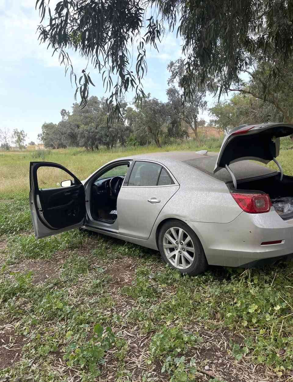 ماليبو 2016 مقدس 

محرك 2.500cc/L
LTZ
فول ما عدى الفتحه والبصمه

مكفوله بيها 3 جويات بالجاملغ وره السايق 
والباب مصبوغه بلادي الي وره السايق

مواصفاتها معروفه 

كشنات جلد 

تدفئه مقاعد

كشنات كهرباء

مرايات كهرباء

كروز سرعه تحديد مسار

شاشه قاصه

كامره خلفيه 

حساسات خلفيه 

كير AT

مكينه خير من اللہ وتبريد ثلج ما ناقصها ربع

وباقي المواصفات معروفه ربع ما تصرف عليها 

تحويل ثاني يوم

عليها صوت اكزوزات يشك الشارع والسياره نشطه 

تحويل ثاني مكاني كركوك سعرها 88 ورقه وبيها مجال

0️⃣7️⃣7️⃣3️⃣7️⃣7️⃣1️⃣3️⃣4️⃣0️⃣4️⃣

***********
