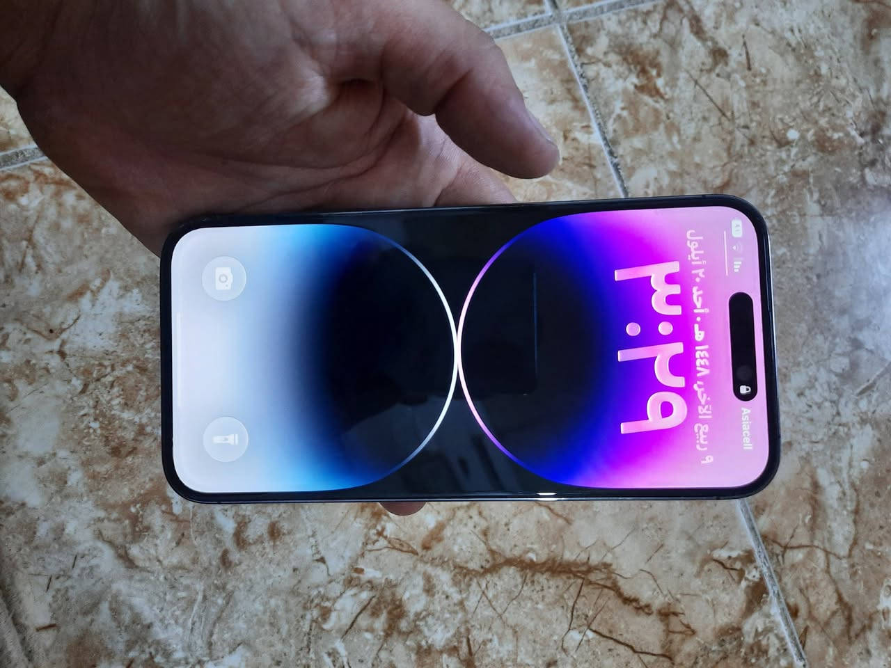 ايفون  14 برو ماكس  128
مبدل شاشه اصليه dd 
وكامره 
وبطاريه 
للبيع سعره 525 الف بيه مجال بسيط

نص مكتوب في الصور:
- ٩١ ٣:٣٠ القطع والخدمة تجمع Apple سجل تاريخ القطع والخدمة، وهذا السجل يعرض معلومات عن هذا الـ iPhone وحالته وتفاصيل إصلاحه. معرفة المزيد... يتوفر تكوين الكاميرا تم اكتشاف كاميرا خلفية جديدة. يرجى إعادة التشغيل لتكوين الكاميرا الخلفية الجديدة لهذا الـ iPhone. معرفة المزيد... إعادة التشغيل والانتهاء من الإصلاح سجل تاريخ الخدمة الشاشة غير معروف البطارية غير معروف