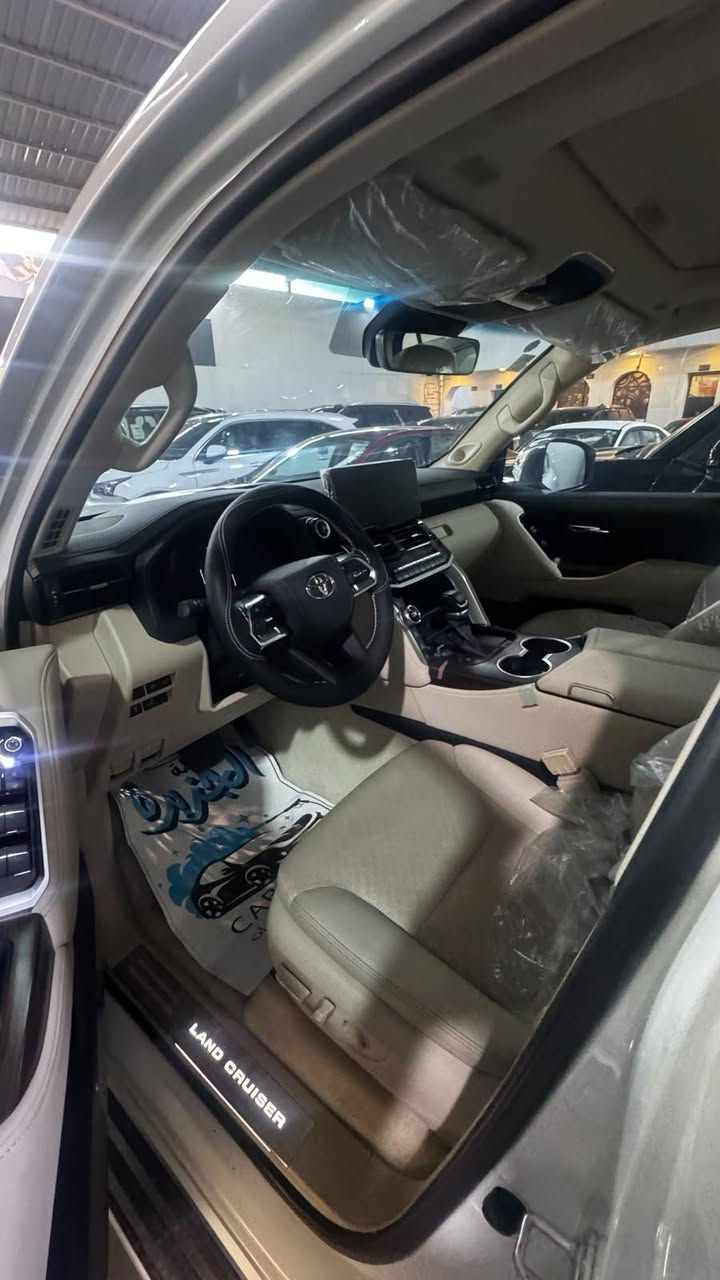 تحيه طيب السلام عليكم
الاندكروز 2025
فول مواصفات 
،،vX
لمتد فول مواصفات 
كشنات حزن مميوري 
4 كاميرات 
6 سلندر 
فول فول 
عداد المسافه 9 وضع زيرو 
رقم بغداد دولي باسمي تحويل مباشرة 
السعر 80 الف يعني 8 شدات 
اي استفسار 
***********
مكان بغداد البياع
