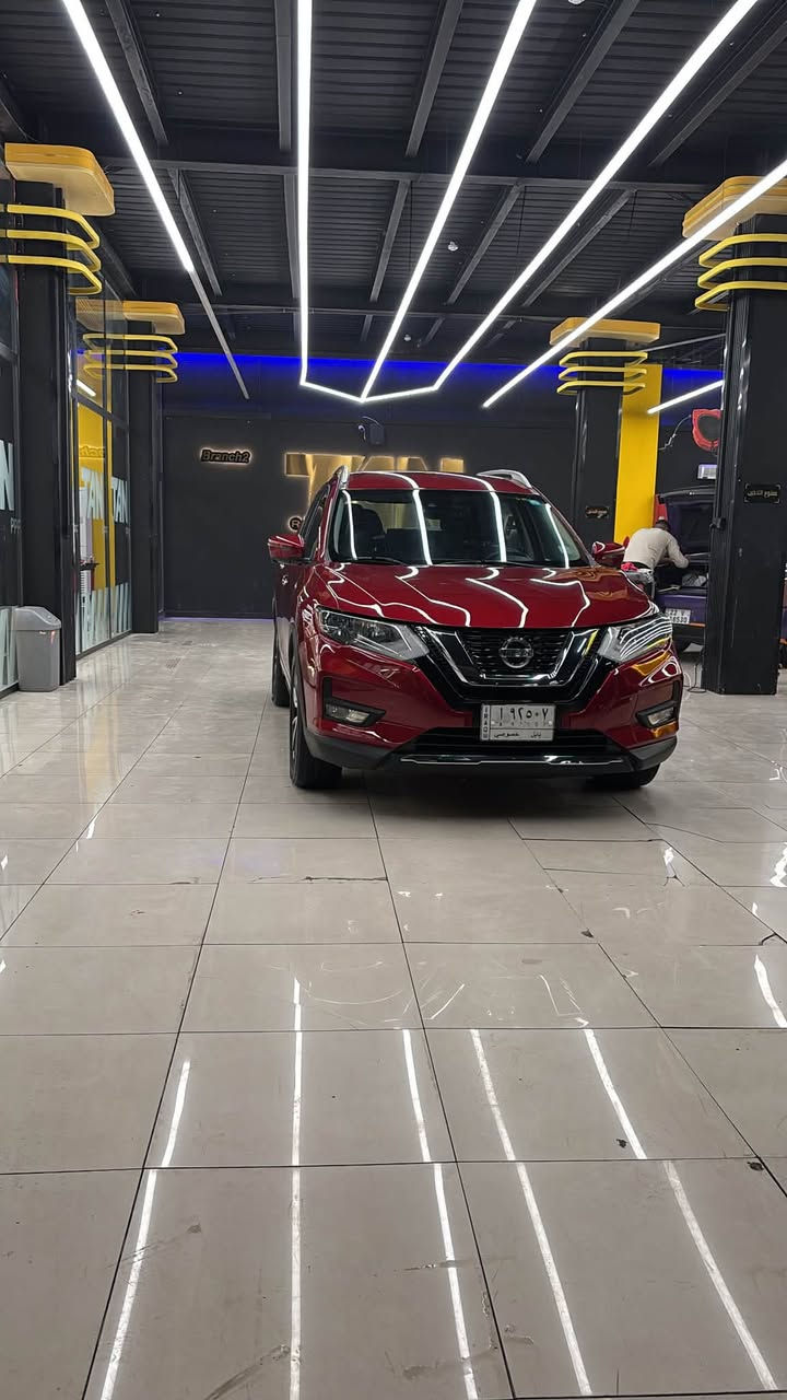 نيسان روج 2019
فئة SL
ماشية 93,500 ml
رقم بابل 

المواصفات :
- كشنات جلد
- كشنات كهرباء
- تدفئة كشنات
- شاشة تحكم
- جنطة كهرباء
- رادار امامي وتوقف ذاتي
- رادار خلفي وتوقف ذاتي
- تدفئة ستيرن 
- حساسات خلفية
- مري قلاب
- ويل ١٩ 
- صندوق كهرباء
- كاميرات ٣٦٠ درجة
- شاشة لمس

السيارة موديه لمركز Tan مسويله ادامه كاملة و بوليش
مبدل تايرات من تاير مول قبل ٢٠ يوم 
كفاله تبريد ومحرك و كير 
بيهة صبغ قطعتين جاملغ و بنيد ( و عدت صبغهن يم tan ) و صبغهن كلش حلو
السياره كامله من كلشي وجاهزة
***********
