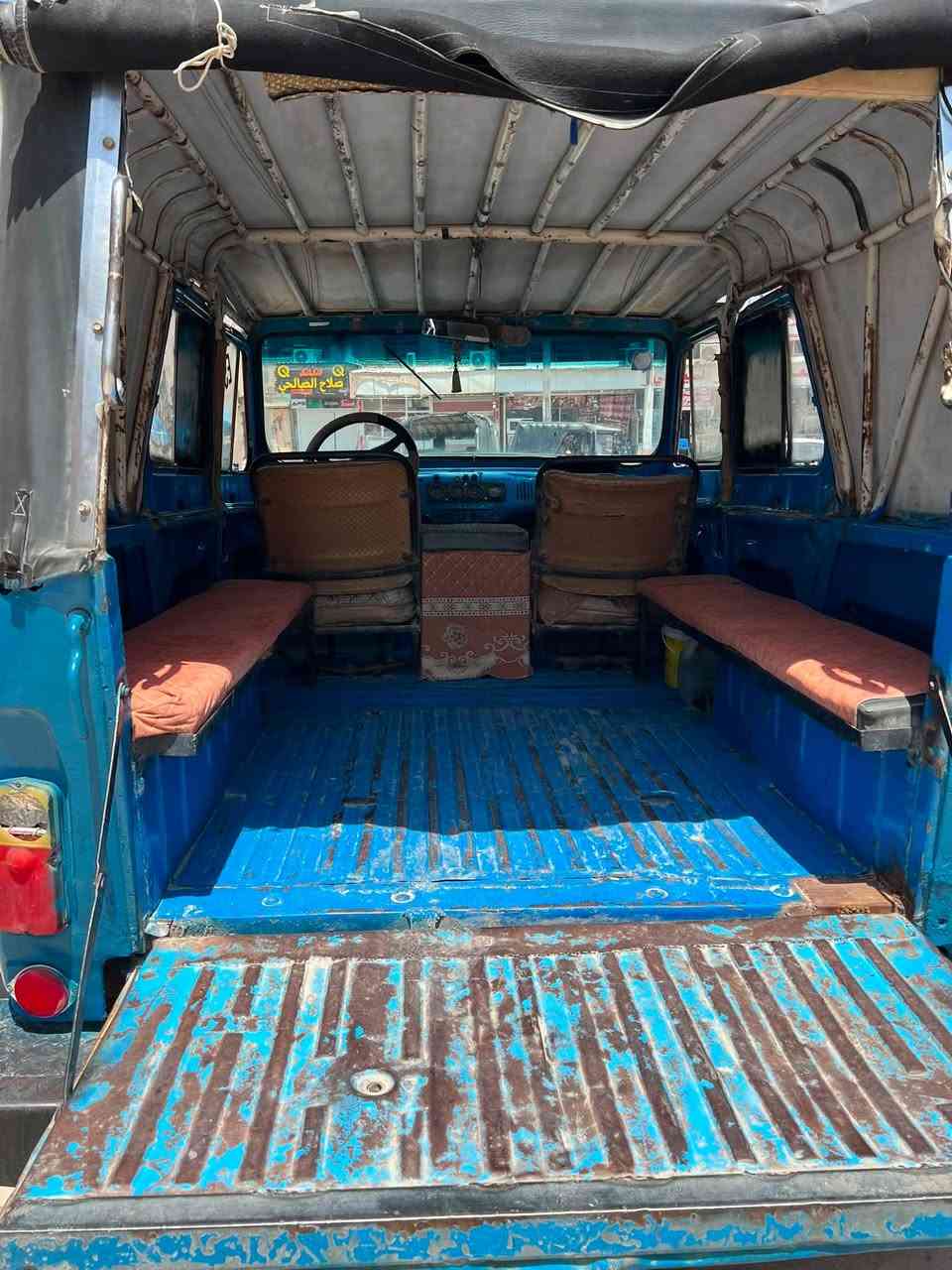 واز 88 رقم شعار بصره انكليزي دولي تحويل ثاني يوم  سنويه لل29 محرك فيفيتي3000 بي بكن بس اول ما دير سلف لا يبخر من الكزوز ولا ينقص كير قبل 4 اشهر شادينه شاصي كفاله بدي نضيف من داخل بس الخارج رادله حك وصبق سياره جادر نضيف جاهزه للشارع كهربائيات كله شغاله تخم تاير بريك دسك وره وكدام حداده جديده سعره 6500 وبيه مجال قليل ***********
