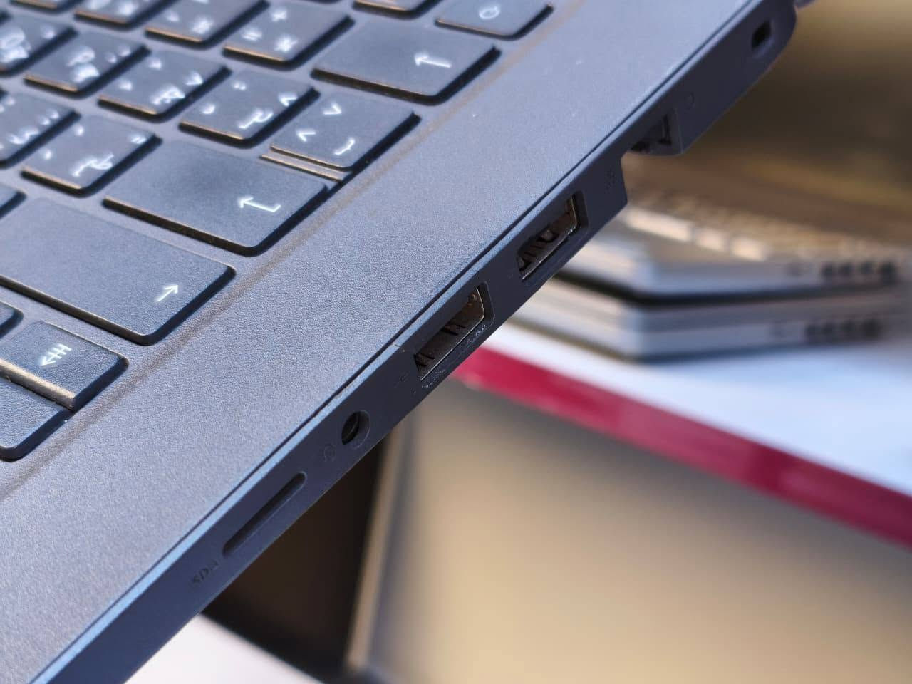 لابتوب  Dell Latitude 3410بسعر 275 جيل10 فقط275
🧠 Intel Core i5-10210U
🔢 الجيل العاشر
⚡ 4 أنوية / 8 Threads
🚀 1.60GHz ويصل إلى 4.20GHz
💾 RAM: 8GB
💽 التخزين: SSD
🎮 كرت الشاشة: Intel UHD Graphics
🖥️ الشاشة: 14 إنچ غالباً
🪟 Windows 10 Pro 64-bit
🔷 DirectX 12
🔋 البطارية وحالتها تحتاج فحص منفصل
معد هدايه 
واتساب فقط 7844515426
اتصال فقط‏‪***********‬‏
تلي كرام hw2lc
