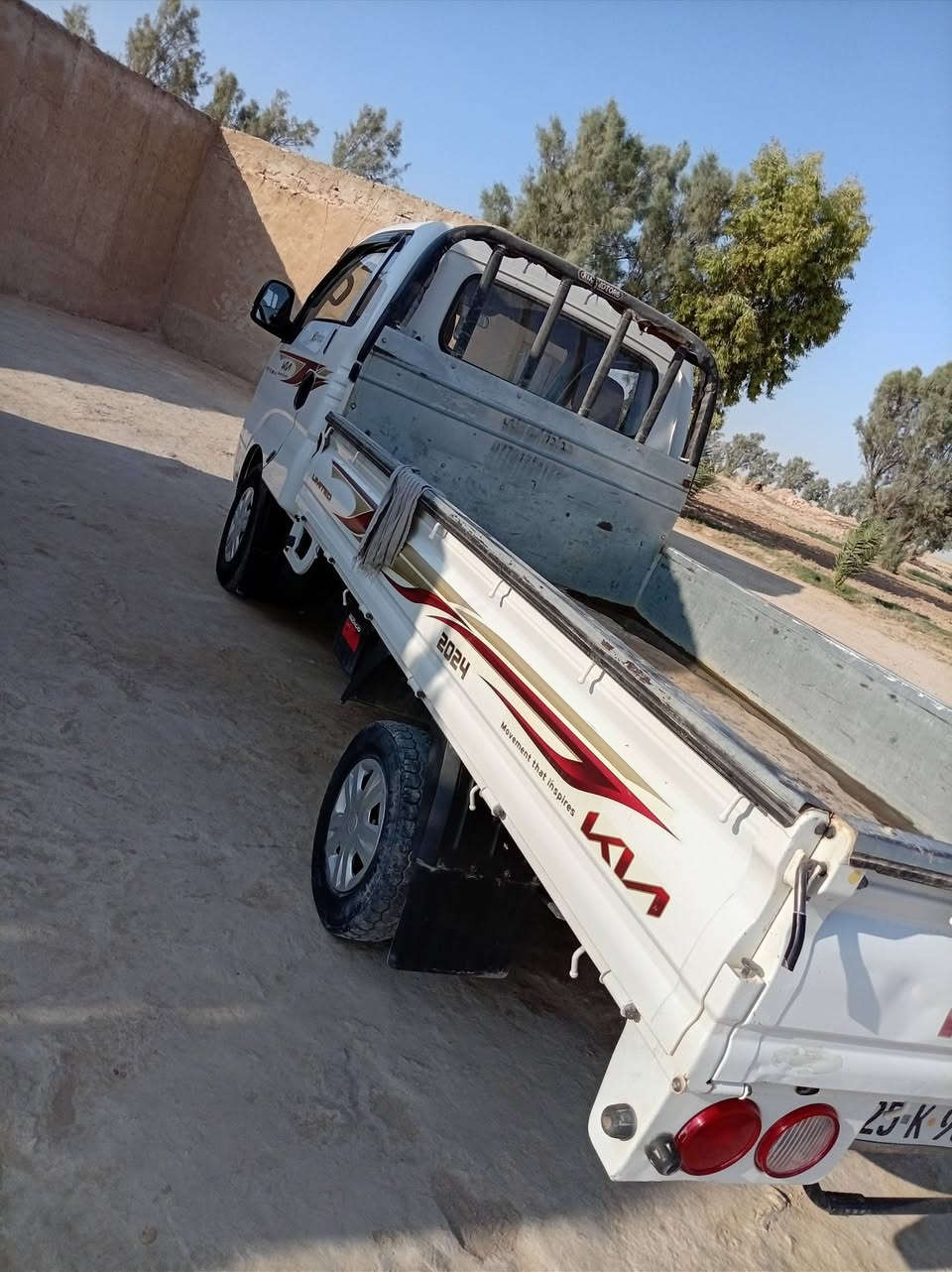 سلام عليكم كيا اللبيع موديل 2019مكفوله كفاله عامه رقم كركوك مشروع وطني سياره مكفوله من الدعاميه اللدعاميه محرك عشركه بعده مامفتوح كير كسن وضع شركه سبير شركه بعده مانزل ماشيه 169الف تبريد ثلج تايرات المامي شديتهن قبل 3ثلت يام وتايرات خلفي نص عمر سياره مال جناي سعر 130ورقه وبي مجال شي قليل العنوان الانبار قرب قضاء حديثة الإتصال والاستفسار عله رقم الهاتف ***********📞📞
