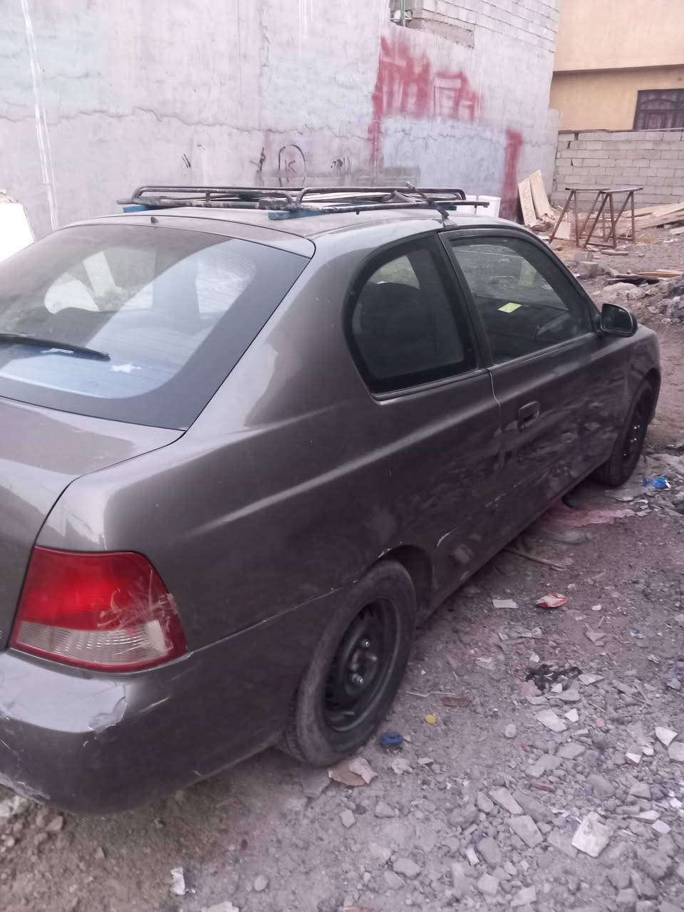 اكسنت ٢٠٠٢. تك باب. تك باب. رياضي  محرك ٢٠٠٠ تبريد نقص غاز كير محرك تمام بسمي. السعر ٣٧. اتصال فقط ***********

