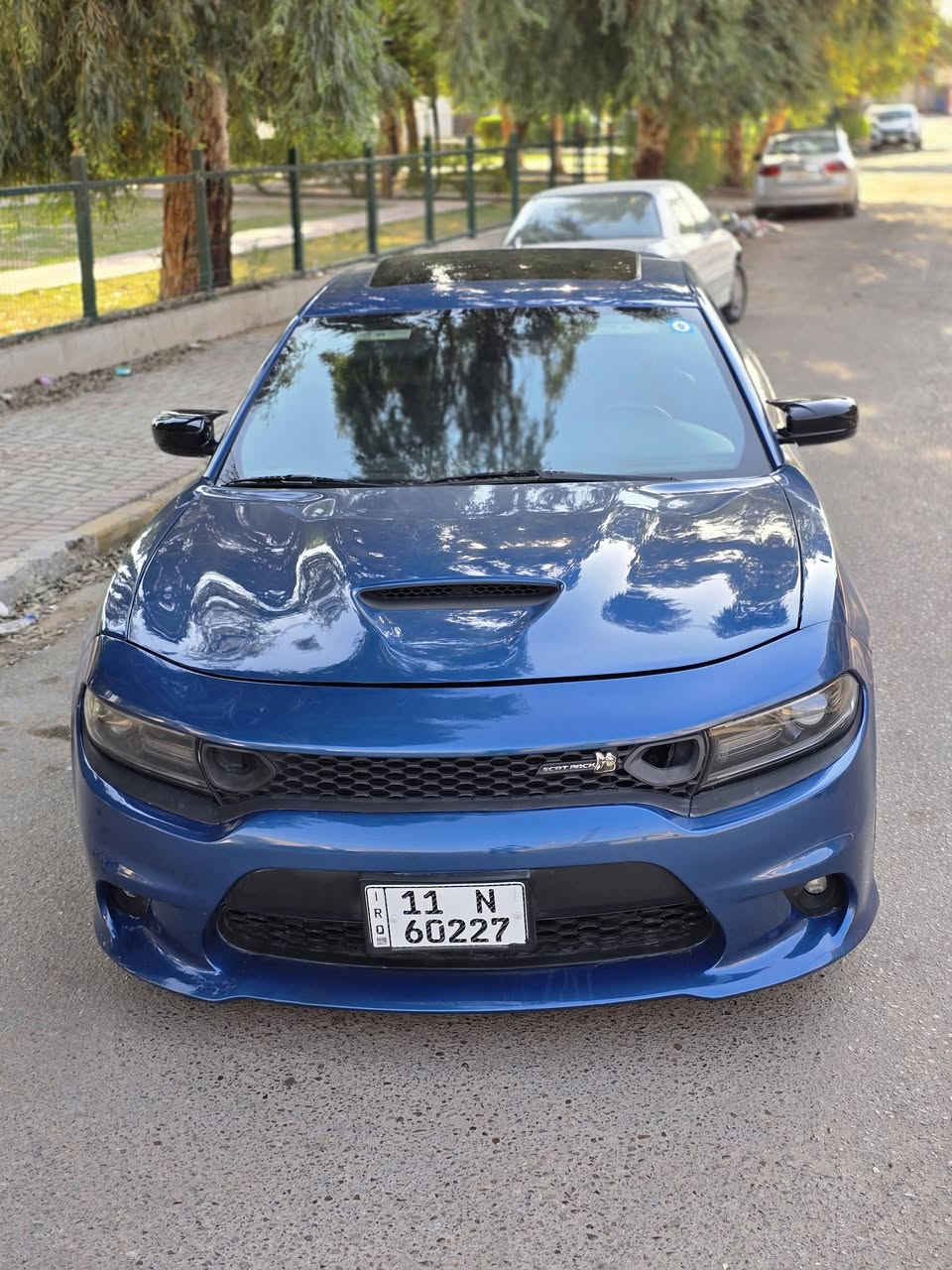 سلام عليكم دوج جارجر  سكات باك scat pack اصل 6.400
موديل 2020

ماشيه 62 ميل

فول واحد ع واحد 

فتحه سقف 

تبريد + تدفئة كشنات الاماميه

ذاکره خزن میموري ثلاث وضعيات كشن للسائق

دشبول دبل خیاط

كشنات جلد وكنتارا مختوم بعلامه scat pack

كشنات الاماميه كهربائي

ستيرن كهربائي يصعد وينزل

تدفئه ستيرن

مري جانبي قلاب وين البك

السياره كلها مختمه scat pack

رادار خلفي وجانبي

نظام سوبر تراك

شاشه كبيره + اوبشنات Srt

سستم صوت Alpine سته سماعات ثلاثه إماميه + ثلاثه

هزه ورقم جديدات كبل تحول 
صور الحادث بالمنشور 

سعر 175 وبيها مجال 
صور الحادث بالمنشور 
عنواني بغداد الدوره 
***********

