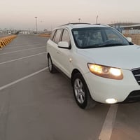 سنتافي كاز سيارة نضيفة كصة جنطةً متؤم جاهزة للتواصل واتساب فقط   ٠٧٨٢٥...