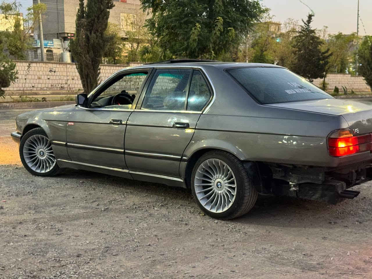 بەناوی خوای گەورە💙
       ‌                                       bmw730
گێڕعادیە / سڵایتە / چوارجام / کارەبایە 
زۆر بەقوەتو بەکێشە ڕەقەم بەغدایە سەنەوی ونبوە واجیهەی لەگەڵە ئەوەلیاتی مەزبوتە کارەبای گێڕی مەکینەی بەشەرتی دەفیتەر تەقەوڕەقە چرکەیتیانیە پێشودوای چەکوشیپێوەنیە سعری20گەڵا
*********** حلبجة, السليمانية
