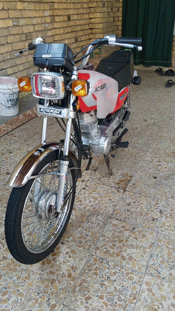 سلام عليكم دراجه نامه اصلي لبيع السعر 700وبيه مجال حك جيه دراجه بدون اوراق مال جناي فول نضافه تجي تشوف بعينك ‏‪***********‬‏
