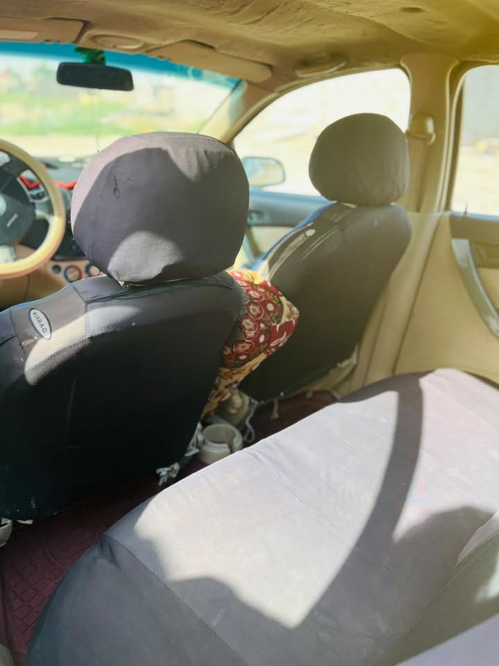 تكسي افيو موديل ٢٠١١خير من الله سنوية٢٠٢٩اوصليتها موجود كلشي موجود بس نقص تبريد وسعر ٣٨ورقة عنوان ذق قار الغراف رقم هاتف ***********
