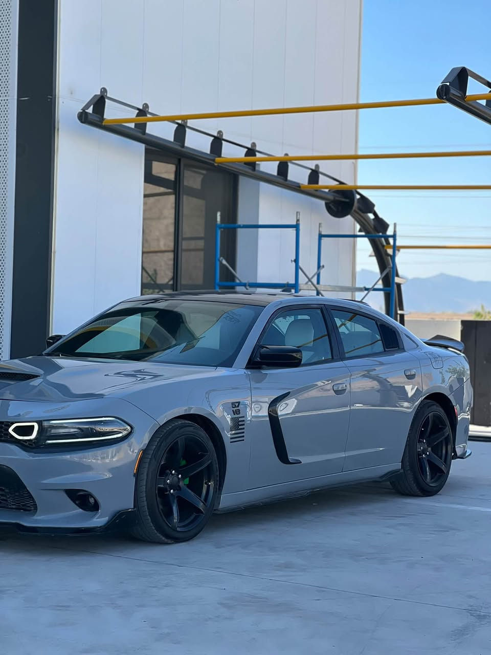 DOGE CHARGER SXTPLUS 2016✅📦
سلاوی خوای گەورەتان لێبیت 
دۆجی قەپات مواسەفاتی بێ سڵایت
بڕاوە بڕاوە 
سەیارەکە مواسەفاتی sxt plus 
شاشە گەورە 
بیلاد بۆنیت فەتحە 
کامل مەسرفی کراوە 
هەتا بڵی جایزە بەس لیخورینی ئەوێت 
ناو سپی 
سەیارەکە بێ دەعم لێدراوە 
هیچ گلۆپی ناو شاشە هەڵنەبوە 
پێویست بە وەسف ناکەت وەرە سەر ماڵەکە گلەیت لی هەبوو خزمەتت ئەکەم 
*********** 
***********

