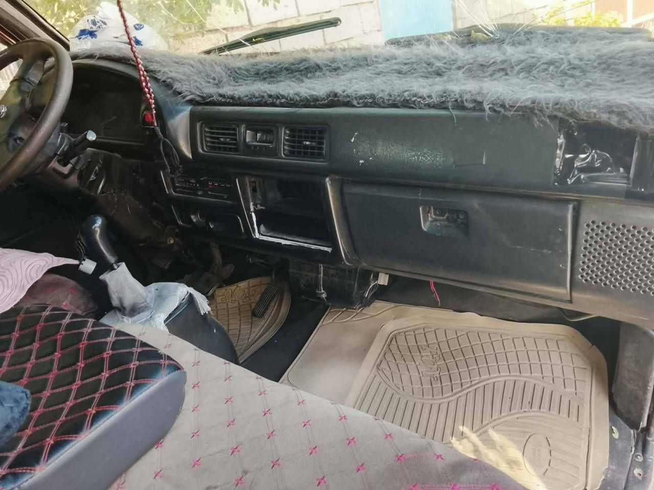 ئەم هۆندامان هەیەبۆفرۆشتن ئارمی پلاستیکی سلێمانیە مکینەی ئۆنجیە گێڕعادیە بەشەرتی گێڕو مەکینە نمونەیە لەجوانی ماشااڵلە مۆدێل94 سعری 35گەڵامعمەلە ژم.***********
