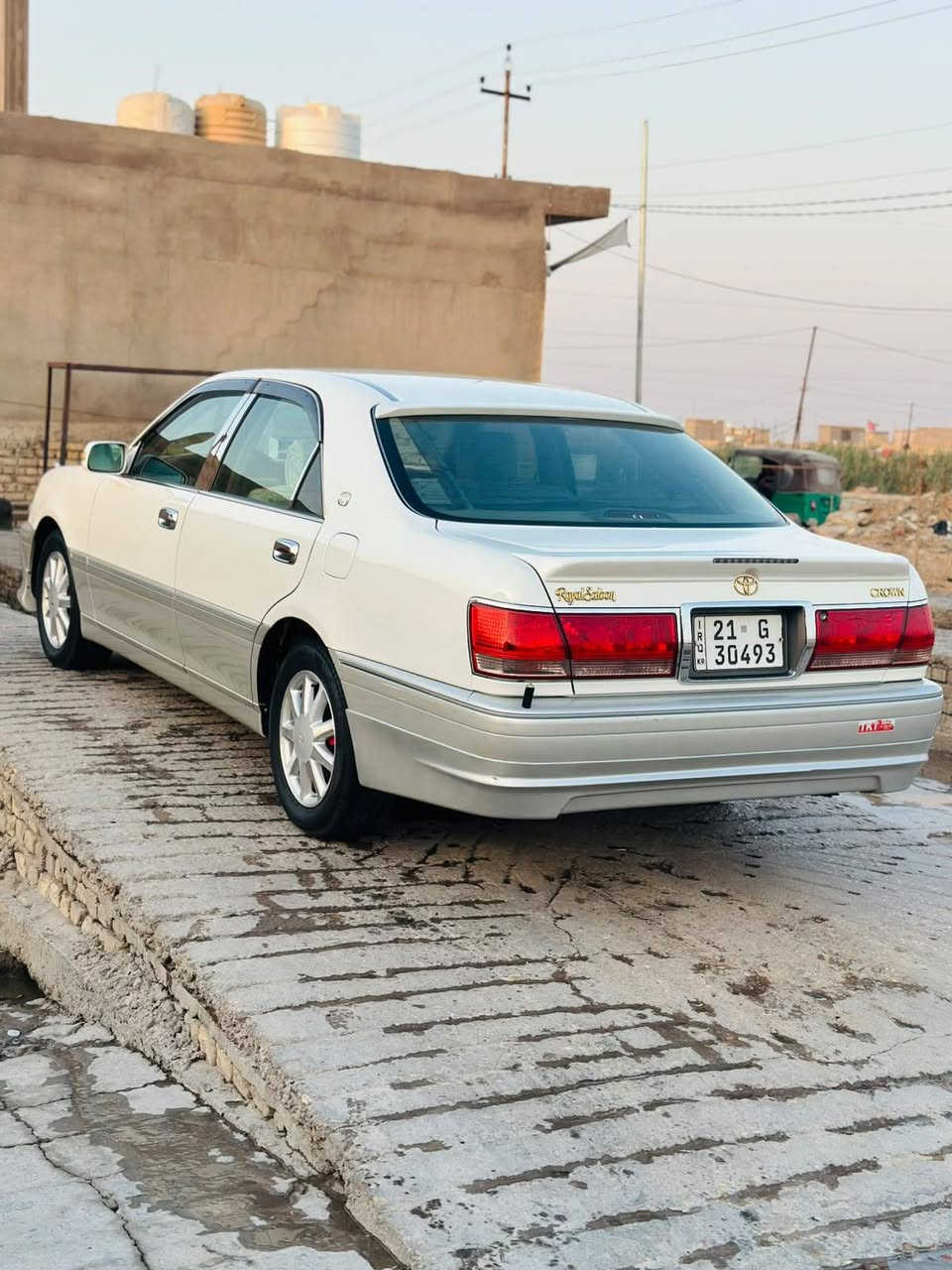 كراون • موديل ٢٠٠٢ • كفاله عامه