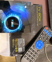 TV BOX ANDROID 14 RAM 8 ROM 128 13000 chanal 67000moves
