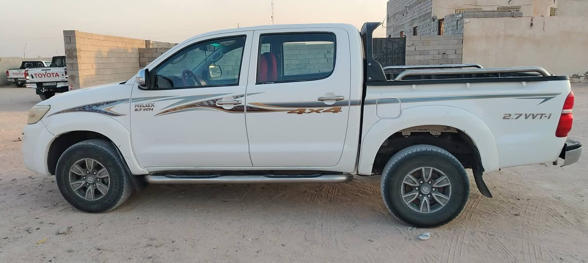 سلام عليكم للبيع فلاونزه فور ويل مكفوله كفاله عامه من كل شي كلها شغاله رقم بغداد صاحبها يريد مداور سعر 175 ستفسار ع رقم مكلف بنشر ***********
