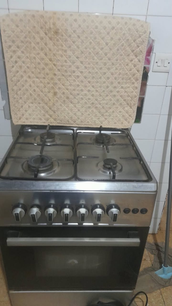 طباخ وفرن • نضيفه • بابين