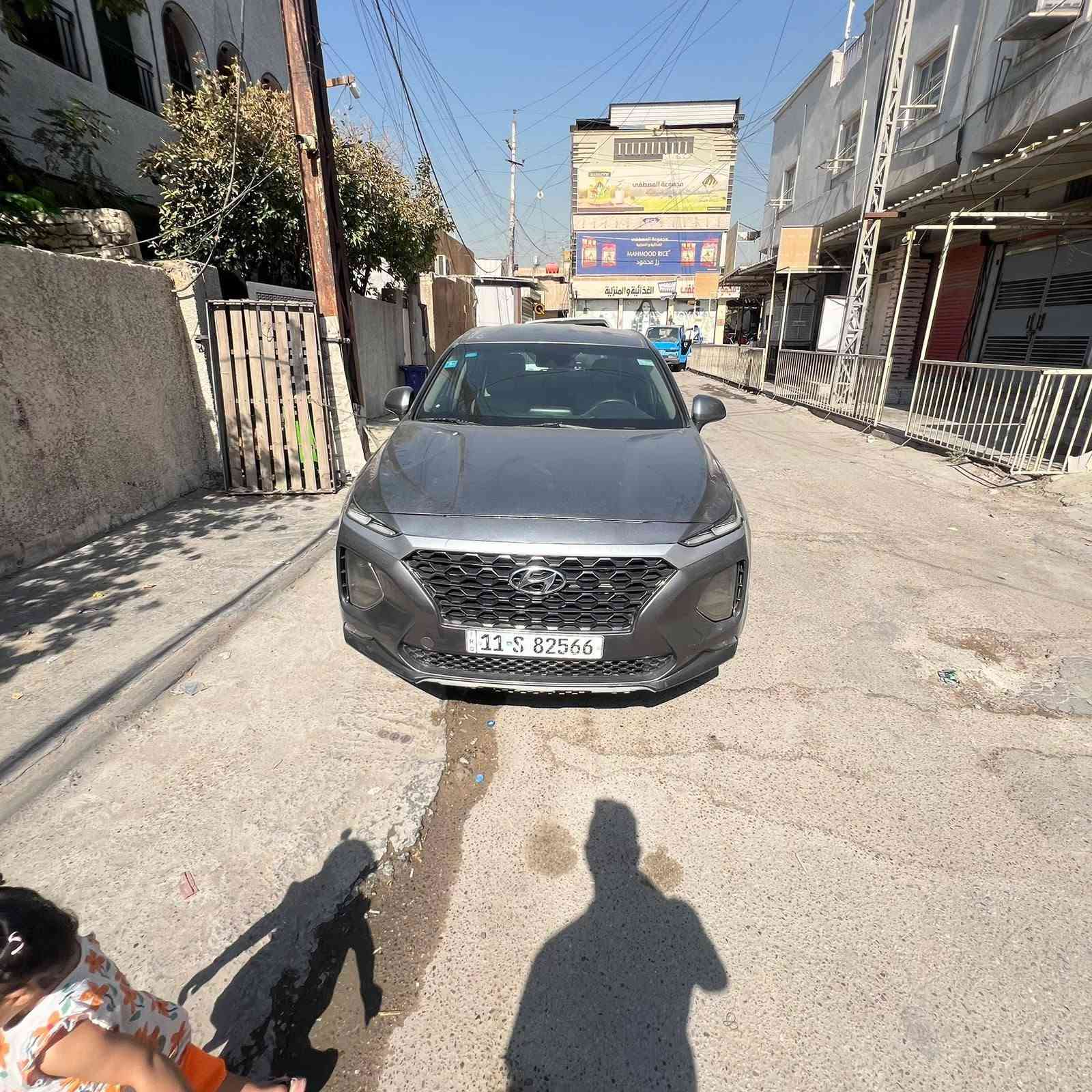 السلام عليكم ورحمه الله وبركاته اخواني الاعزاء سنتافيا موديل 19 نص فول بيه حادث قريب التكمه وقليل من قماره موضح بالصوره السعر 150 وبيه مجال ماشيه 100  ترهم مراوس حسب القناعه مكاني بغداد الكرخ الثانيه الشرطة الخامسه
*********** متواجد نت أيضا
