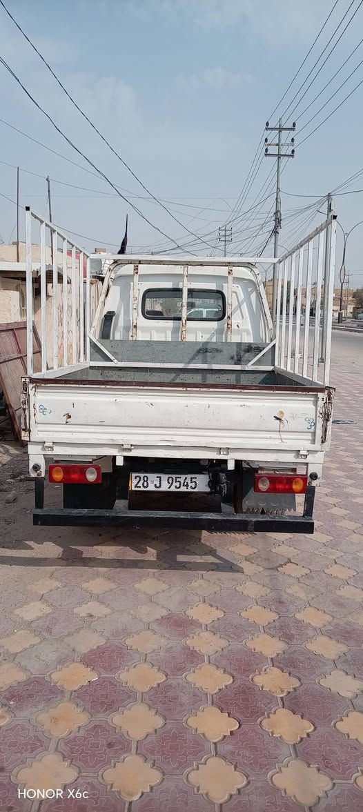 السلام عليكم سياره شيري طن دبل تاير ودبل قماره مكفوله من الظرب والعيب الشرعي عالكاز 4 سلندر باسمي تحويل ثاني يوم وشوف واقتنع وروح وين ماتريد وأراوس بهبهان أو بيع 45  وبيها مجال صبغها بلادي  كهربائياتها شغاله مكاني ناصريه اتصال على الماسنجر موجود وهذا رقمي ***********
