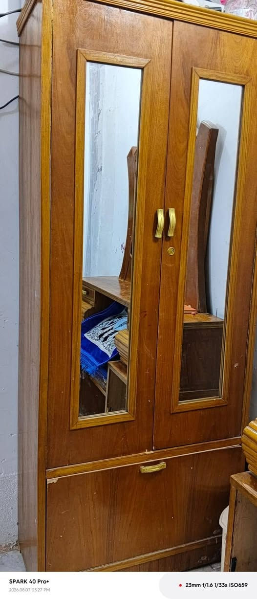 سلام عليكم غرفه عراقي البيع السعر 300 عنوان بغداد الشعب ***********
