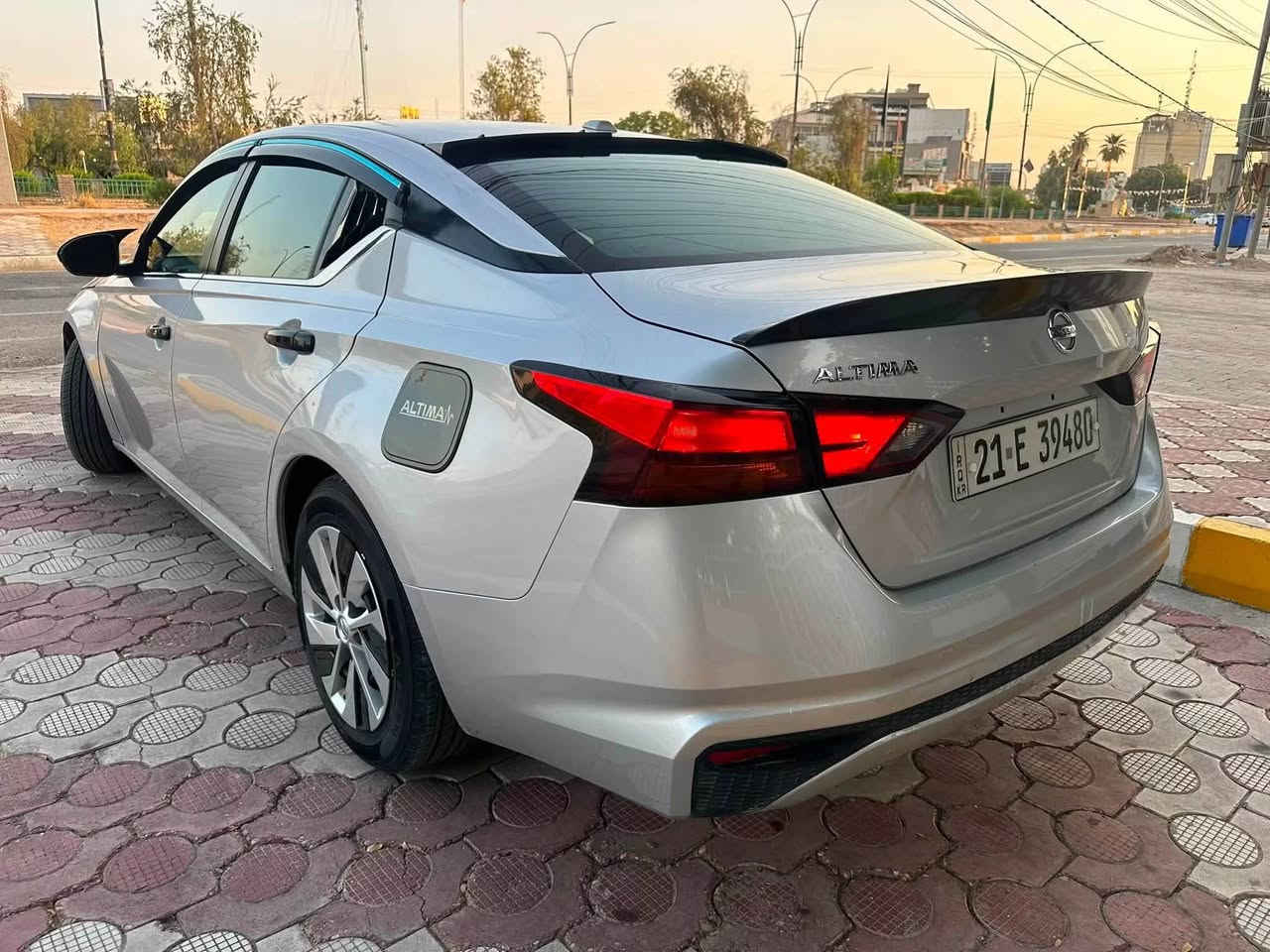 للبيع التيما 
السعر 126 مجال بسيط
*********** 
موديل 2020 
الون سلفر 
تحكم ستيرن 
تثبيت سرعه 
شاشه لمس 
 كاميرا خلفي 
بصمة تشغيل 
تشغيل عن بعد 
تبريد ثلج 
تايرات جديد
كير مكينه بشرط 
سونار ورقم الشاصي بلمنشور 
جاملغ بونيد بدون دواخل 
مكان سياره ديالى خانقين
