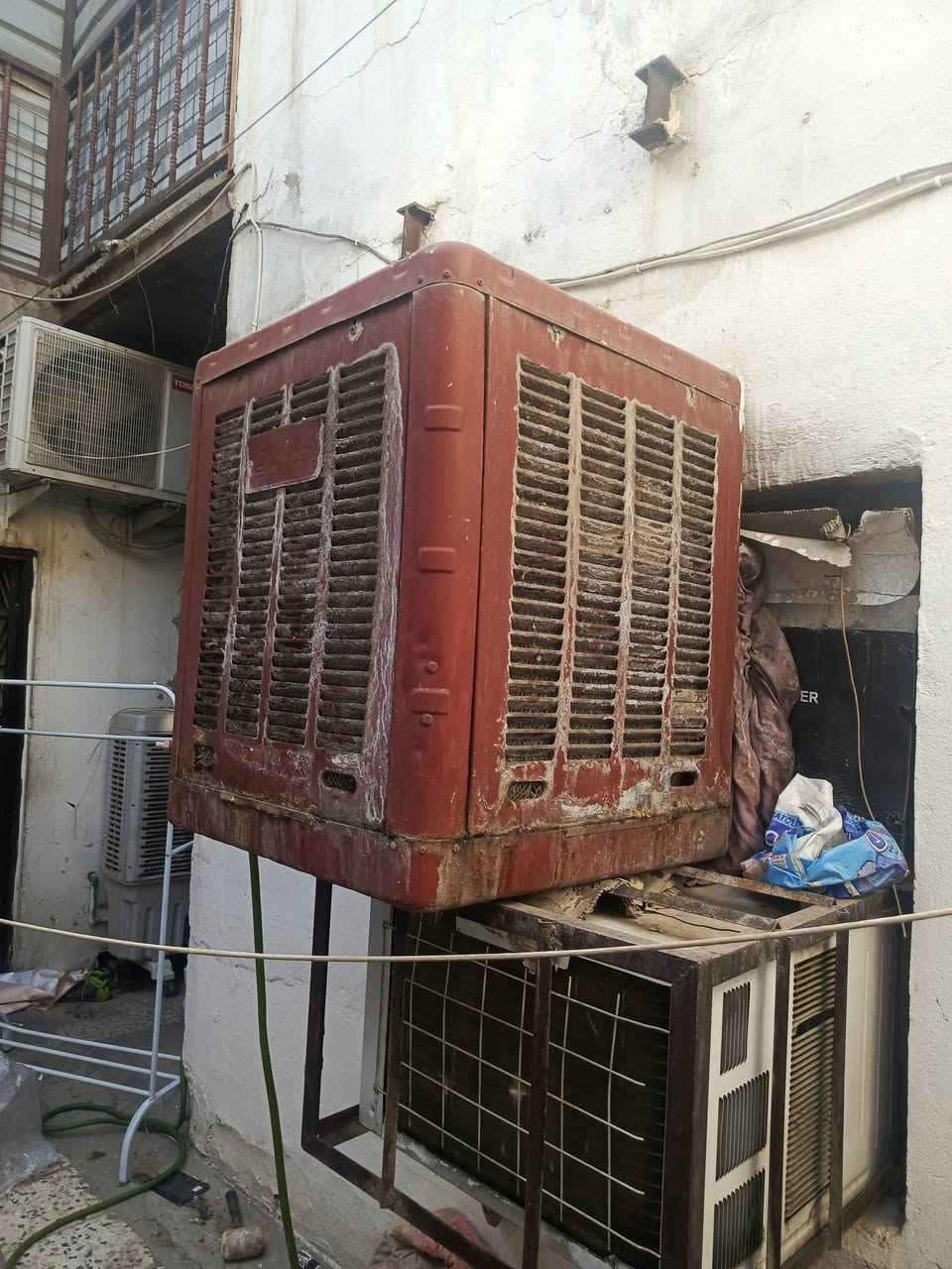 مبردتين شغالات • مبردة كونفيرا • باب إسلايت ٨٠م