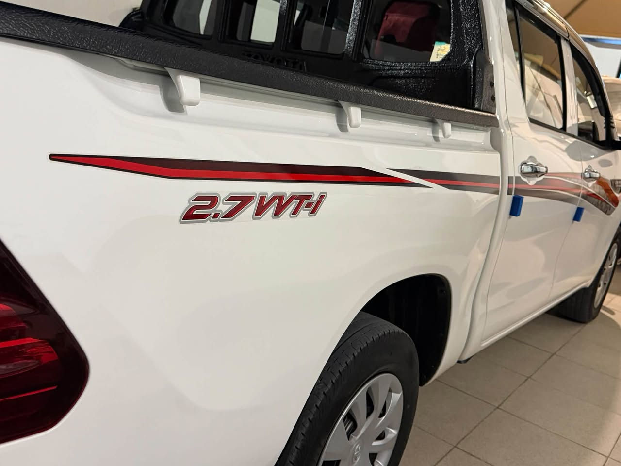 تويوتا موديل 25ماشيه 21حقيقي بعدها بالضمان كير عادي مكفوله كفاله عامه رقم اربيل  السعر 250وبيها مجال ***********
