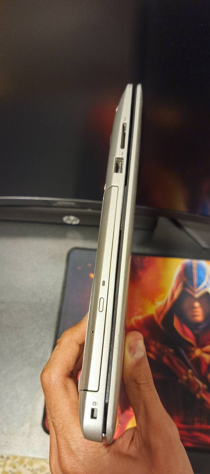 ديل • رام ٣٢ • i7-8550U