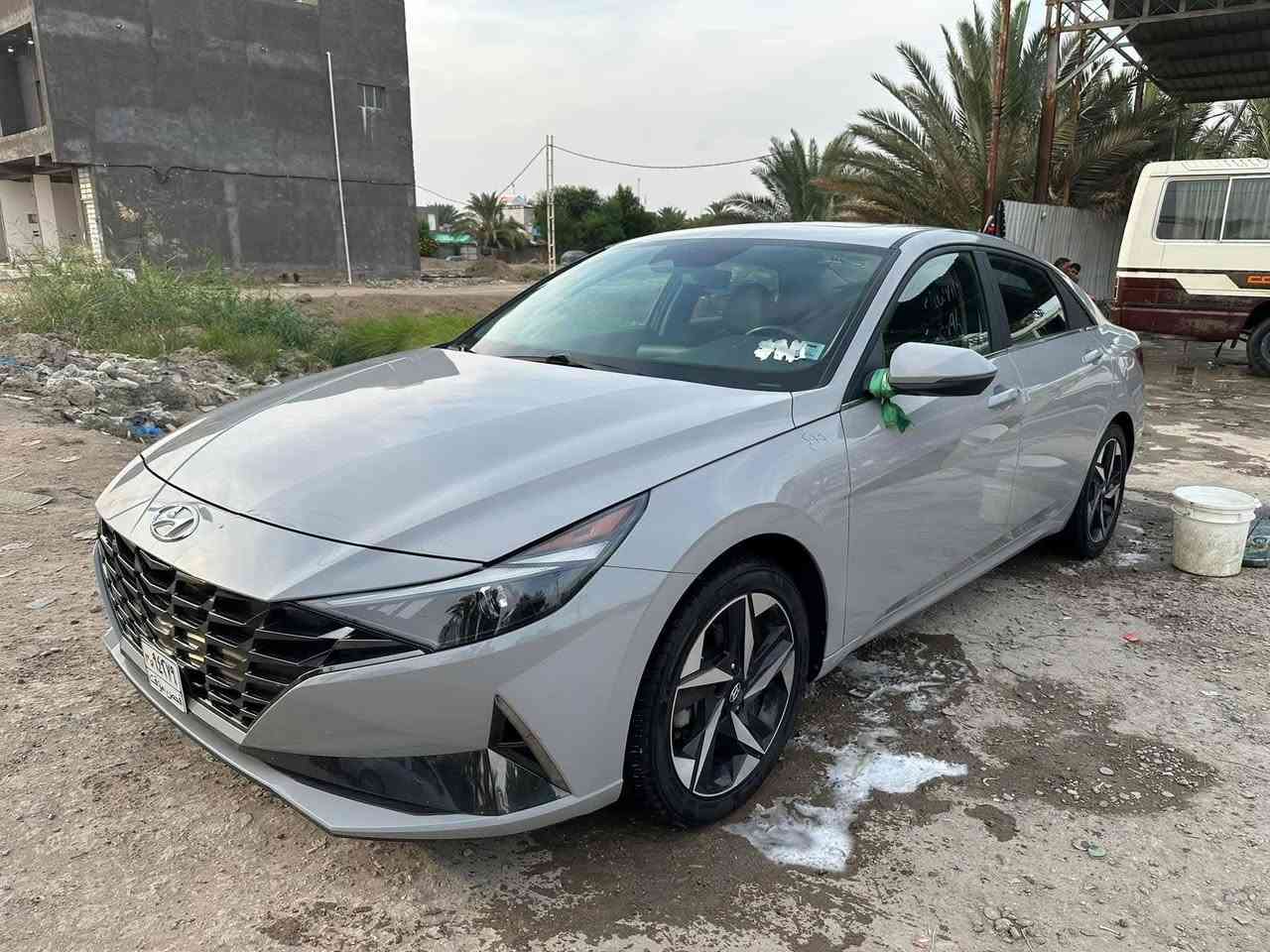 متوازي حيل حيل على بيعه 95 قفل مديل 23 ماكو هيج سعر ابد مبدل دعاميه فقط مكفوله من كلشي ‏‪***********‬‏ تصل وتدلل
