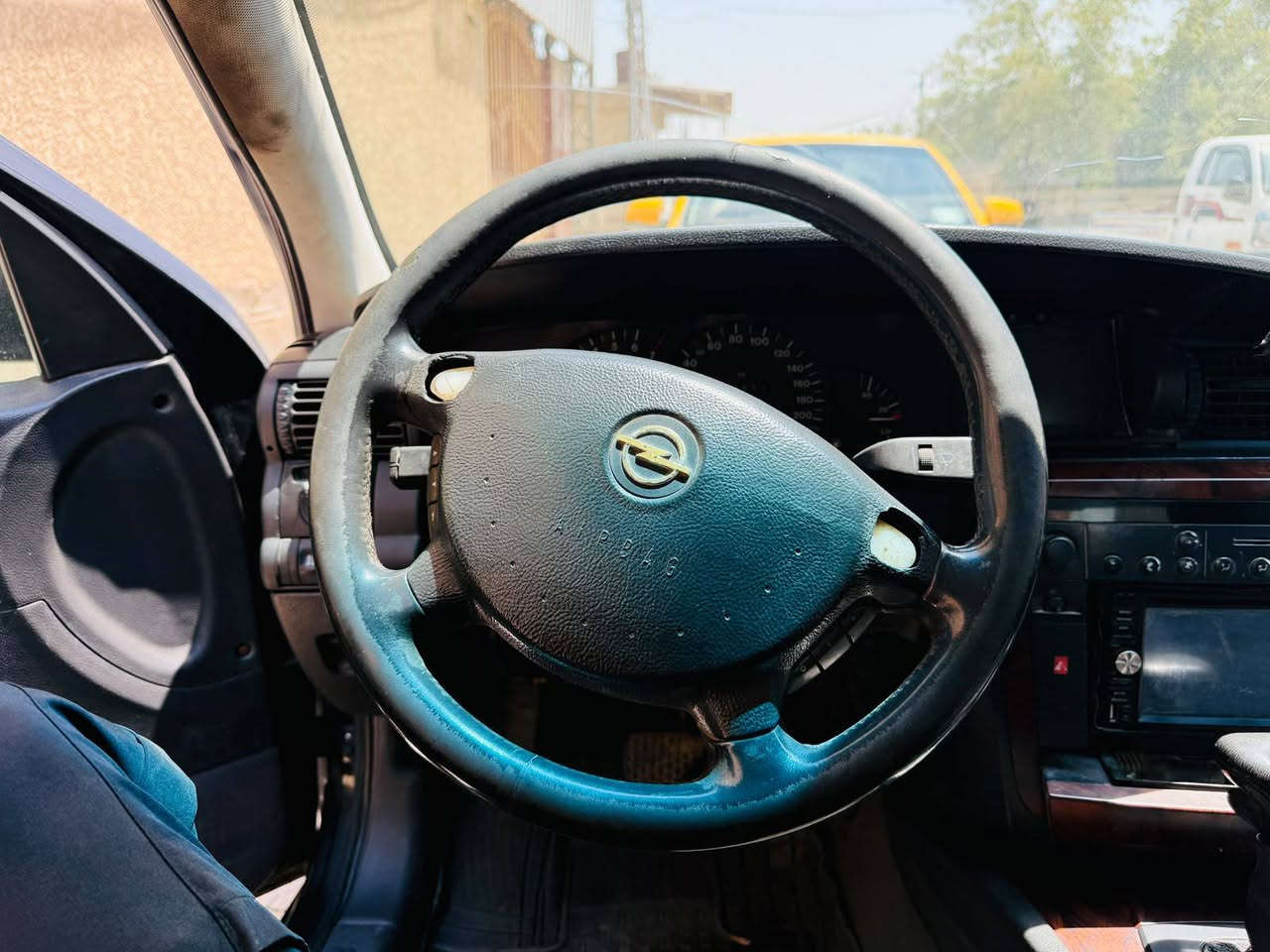 اوبل بزون موديل 2000البيع كير ومحرك فيفتي 2/500شرط كارتون تبريد ثلج شرط تاير جديد باتري جديد المالك يمي بسماوه ثاني يوم يداور ***********
