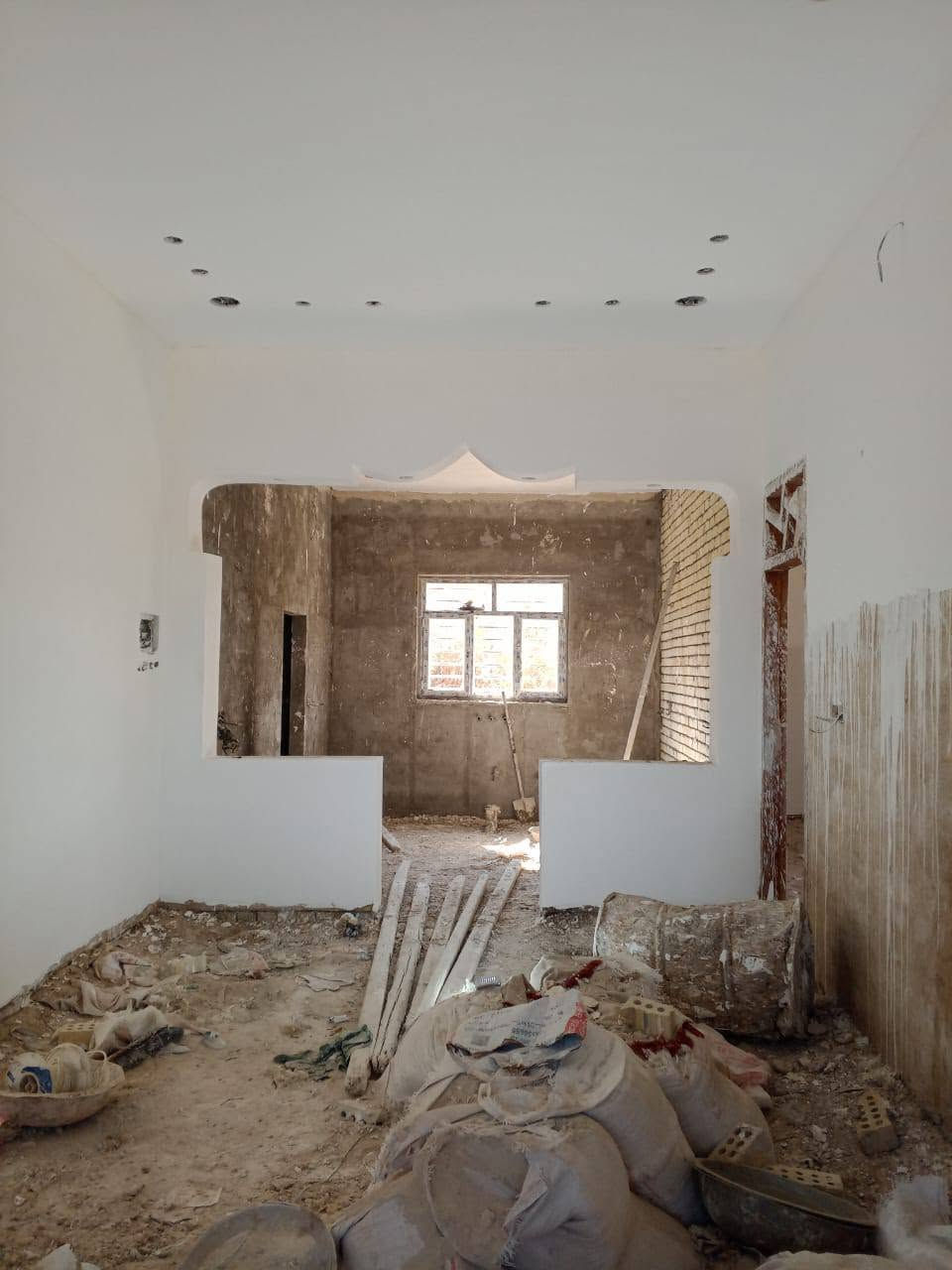 السلام وعليكم عيوني خلفه مبيضجي حاليا متفرغ مكاني الجسر الفرنسي الشغل شوفت عينك ميحتاج اوضحلك او اسولفلك عيني تشميع وجص وبورك +لبخ داخلي+تصفير رقمي ***********مصطفئ الكعبي الهم ارزق الجميع بحق محمد وال محمد

