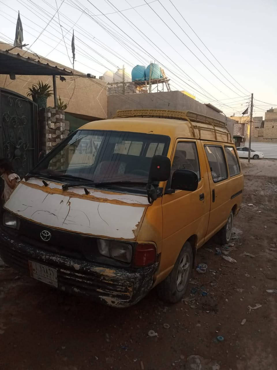 تويوتا فارة تاون ايس موديل 1994 محرك vvt ممتاز السياره بحاله جيدة السنويه بأسمي للبيع السعر 25 ورقه وبيها مجال للتواصل رقم واتساب واسياسيل ***********
