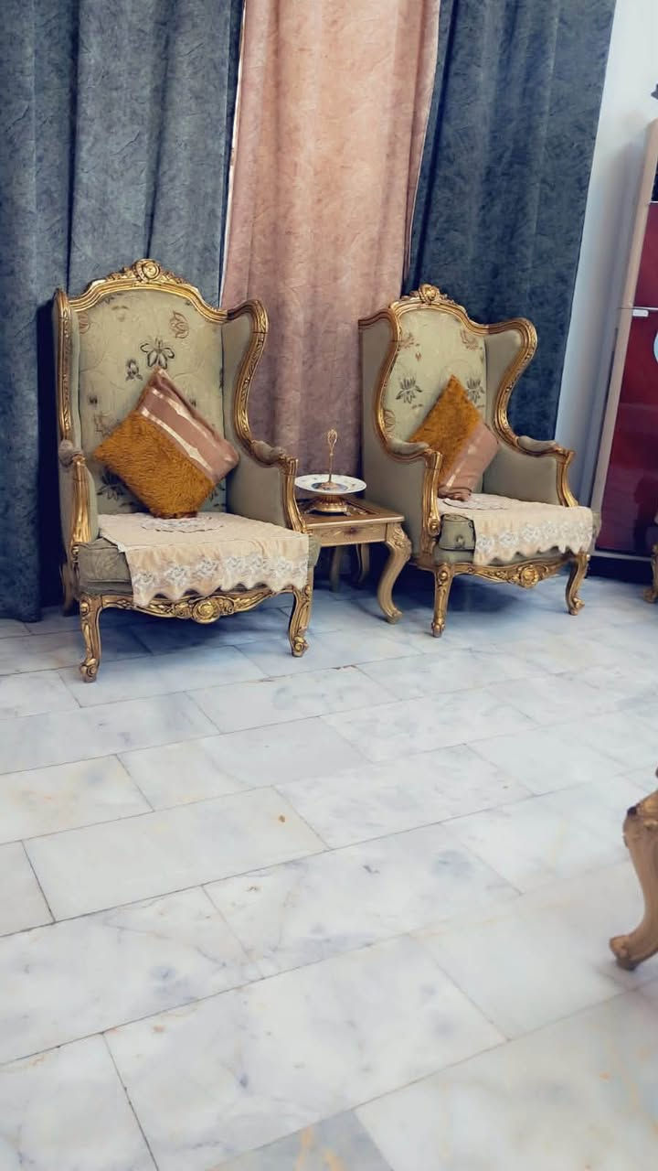 السلام عليكم طخم قنفات مصري زان 10مقاعد مع ميز بلازمه. نضيف  السعر 800، للاستفسار ***********
مكاني البلديات
