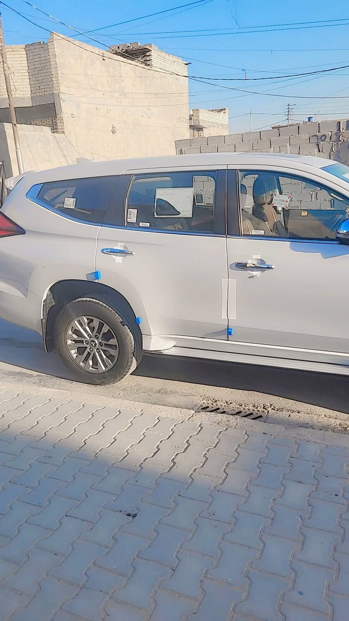 ميسوبيشي موديل 2020 السعر 170 وبيها مجال للشراي تفاصيلها مذكورة بالمقطع مكاني بغداد مدينة الصدر رقم الهاتف ***********
