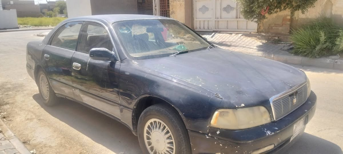 سلام عليكم سيارة ماجستا موديل 2000رقم  بصره مكان كوت سعر خاص ‏‪‪***********‬‬‏
