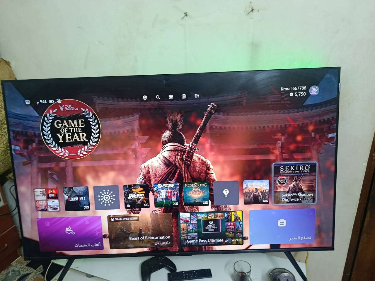 Xbox series X 1T
جهاز ويا يدتين اصليات غراضة كاملة يجي ويا كارتونه وكيبلات مالتهة الاصليات لوك ستيكر الجهاز واليدات على الفحص تجي تفحص وتلعب يلا تاخذه
مكاني بغداد شارع فلسطين.

*عندي UPS اون لاين اشتريته قبل شهر وصل الشراء موجود 1000 Kv يشغل الجهاز وشاشة حجم 55 نص ساعة كاملة بدون اي قطع او فصلة او انطفاء وايضا على الفحص الي حاب ياخذه ويا الجهاز سعر وحده 150 الف قفلة.
***********
سعر الجهاز 775 قفلة
