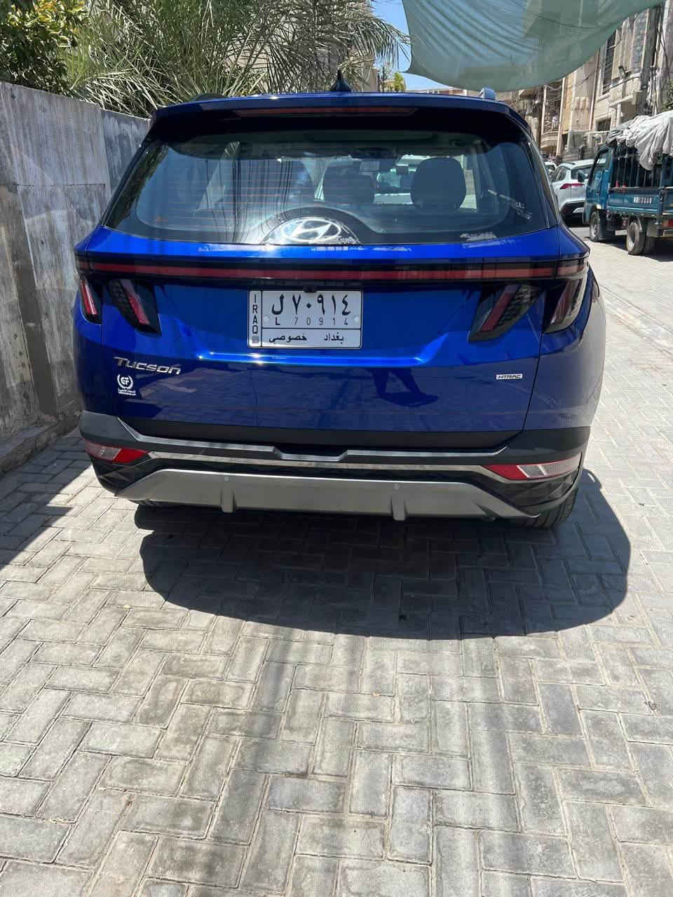🚘 هيونداي توسان موديل 2023

📍 رقم بغداد
📍 المكان: بغداد
📏 ماشية: 40 ألف 
💥 الحادثة موضحة بالصور
🎨 صبغ جاملغ فقط + بيها بارد
💰 السعر: 195 ورقة وبيه مجال بسيط

🔥 المواصفات:
1️⃣ بصمة تشغيل
2️⃣ بانوراما
3️⃣ بصمة أبواب ذكية، تفتح عند الاقتراب
4️⃣ شاشة كبيرة لمس
5️⃣ أربع كاميرات
6️⃣ شفتات ستيرن
7️⃣ إشارات مرايا
8️⃣ تحكمات ستيرن فول
9️⃣ أنظمة قيادة
🔟 مانع تصادم أمامي
1️⃣1️⃣ قيادة آلية + تحذير/مساعدة الخروج عن المسار
1️⃣2️⃣ رادارات خلفية
1️⃣3️⃣ كراسي كهرباء
1️⃣4️⃣ شاحن وايرلس
1️⃣5️⃣ تدفئة كراسي
1️⃣6️⃣ أوتو هولد
1️⃣7️⃣ زينون عالي وواطي
1️⃣8️⃣ تشغيل الكاميرات من الزر
1️⃣9️⃣ إطفاء ذاتي بالازدحام
2️⃣0️⃣ نظام دَمّام صوت
2️⃣1️⃣ صندوق كهرباء
2️⃣2️⃣ محرك 2500
2️⃣3️⃣ ليدات نهارية
2️⃣4️⃣ منافذ USB
2️⃣5️⃣ مراية عاكسة للضوء
2️⃣6️⃣ إنارة داخلية بيضاء
2️⃣7️⃣ ويل كب 19 مع تخم مشلن
2️⃣8️⃣ دشبول آيباد
2️⃣9️⃣ تمشي السيارة بالريموت
3️⃣0️⃣ تشغيل عن بُعد
3️⃣1️⃣ تبريد كراسي
3️⃣2️⃣ حساسات أمامية عدد 6
3️⃣3️⃣ حساسات خلفية عدد 6
3️⃣4️⃣ تدفئة ستيرن
3️⃣5️⃣ تشغيل الكاميرا من الدشبورد مع الإشارة

✨ وباقي المواصفات ما تحضرني حالياً، وبالعافية على المشتري مقدماً.

📞 للاستفسار:
***********
واتساب متوفر
