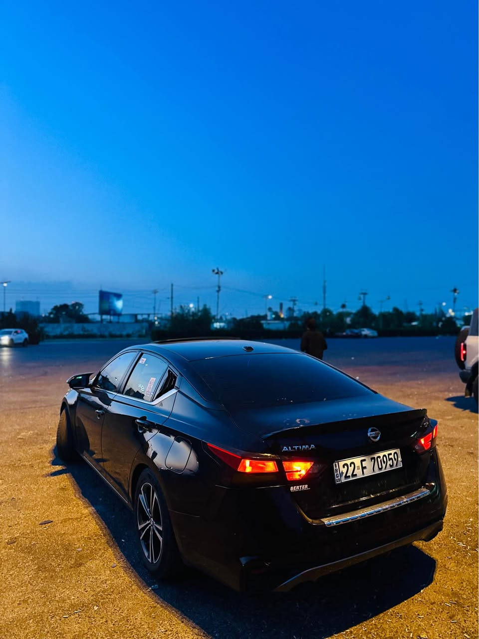 Nissan altimaSr Awd full 2020 ٣پارجەی هەیە فولل مواسفاتە سلایت کوشین گەرم شاشە گەورە سلایت

1N4BL4CWALC251345
*********** أربيل, العراق
