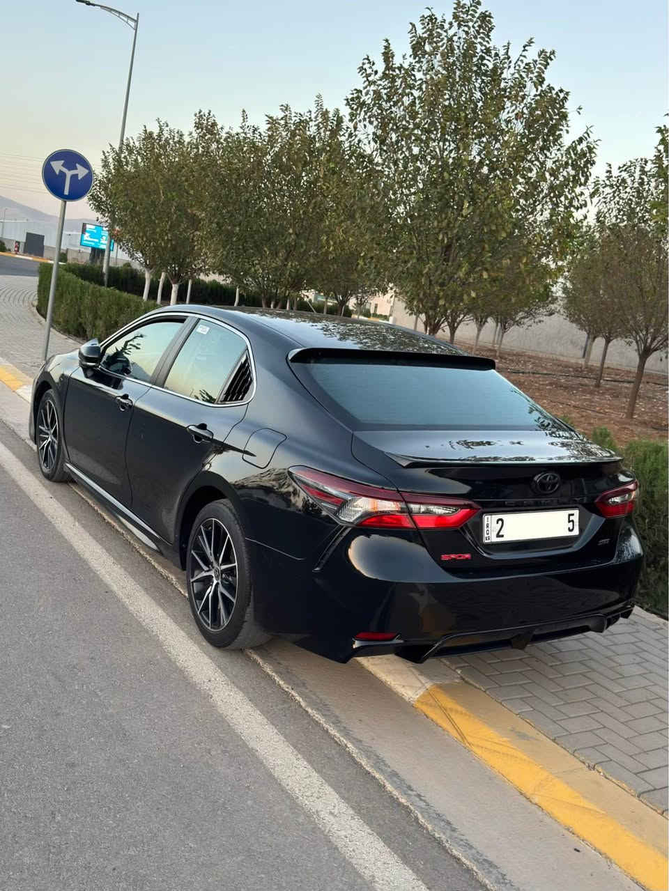كامري ٢٠٢٣ • SE نايت شيد • ٥٢٠٠٠ كم