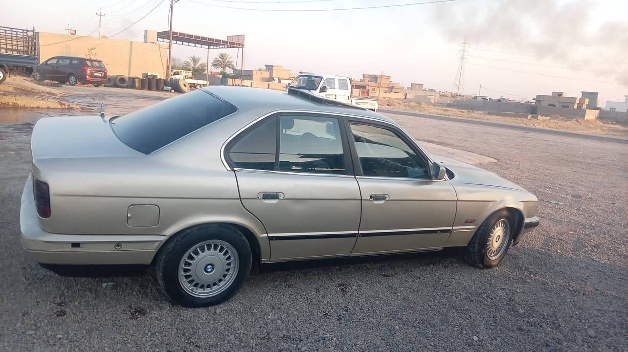 BMW 525فحص صلاح الدين سياره مرتبه محرك مسكر كير عادي محرك شاده كصه ماندل صاحبه اكفلك دوله او عشائر أو كشر شوفت عين سياره مرتبه أو نظيف ***********. تصل بيك خير تدلل سامراء خط السريع سعر ١٨ بيه مجال للطيبين
