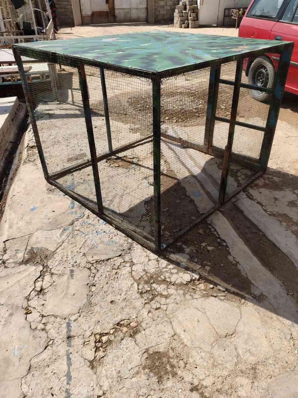 قفص حديد جديد الطول 100 وغرض 120على 133 بي سعر 100الف سعر قفل
كامل مكمل ,مكان تلعفر شارع مطار اي استفسار اتصل على رقم ***********
