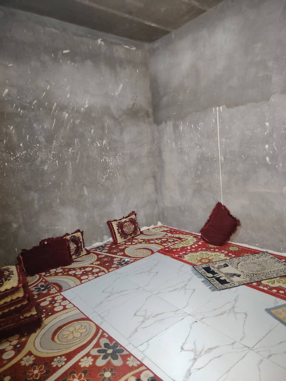 بيت زراعي المساحه ١١٠ متر يتكون من صاله واستقبال وغرفتين نوم صحيات خارجيه مطبخ البناء ابلوك كهربائي
للستفسار أكثر ***********
ناحيه أور السديناويه السعر ٢٧ مع المجال
