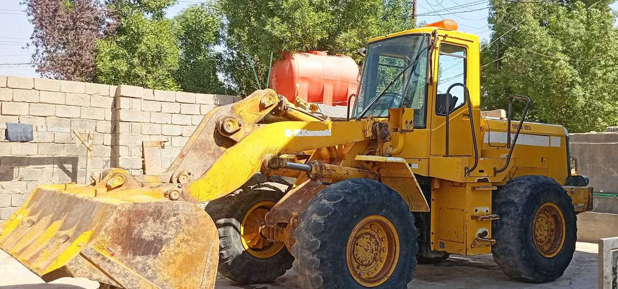 شفل كاوسكي ياباني حجم70 اراوس وابيع مديل 2002.محرك ازوزه قماره دور الستفسار***********
