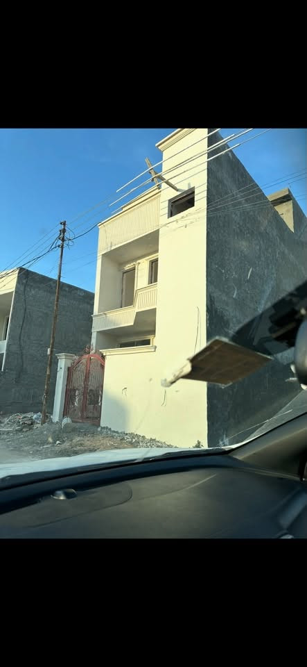 السلام عليكم بيت كامل للبيع كامل مواصفات بناء درجه اولى الفرع التاسع مستعجلين لغرض السفر  البيت صور هاي قديمه حاليا كامل وسعره جوه السوك الفرع الثامن@@ وتساب ***********
