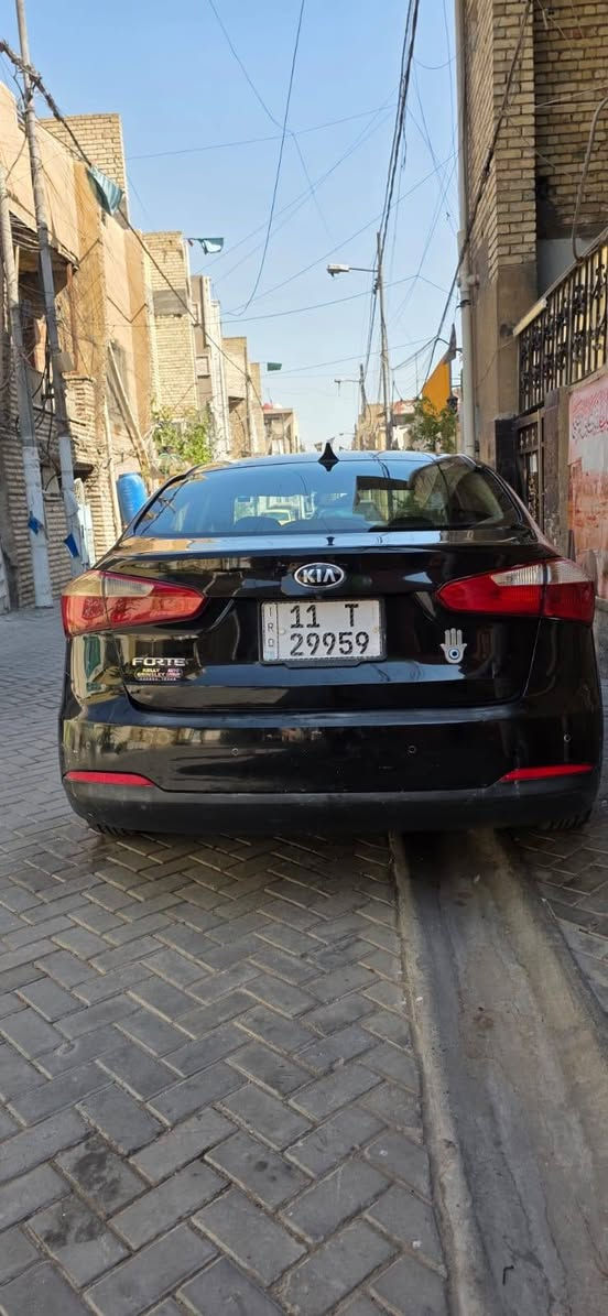 🚘 للبيع سيارة بحالة ممتازة
كيا فورتي
🔹 الموديل: [٢٠١٦] 🔹  الممشى: [205.000] 🔹
 المحرك: [2000دوش] 🔹 الوارد: [أمريكي] 🔹
 السيارة نظيفة وجاهزة للاستخدام 🔹
 لا تحتاج صرف، وكلشي واضح للمشتري
💰 السعر: [100$] وفيها مجال
📍 المكان: [بغداد مدينه الصدر]
📞 للجادين والاستفسار: [***********]
مابيها ضرر السياره
