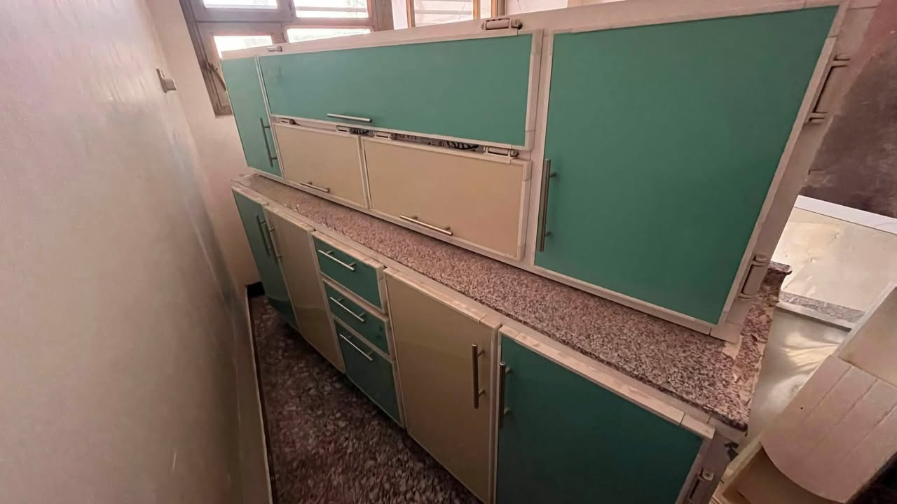 السلام عليكم 
عندي سنك وكاونتر الي يحب يشتري يراسلني على الخاص 
العنوان بغداد حي الجهاد
***********
