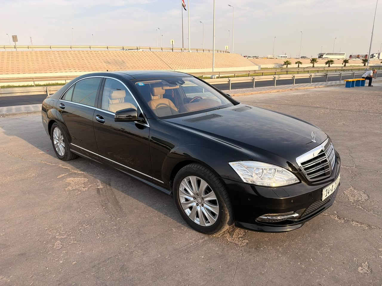 مارسدس S500 مديل 2013

سيارة مكفولة من الصبغ والضربة حتى الدعاميات وارد خليجي فول مواصفات باب طويل بانوراما  ناضور ليلي سيارة جديدة كلش مخزنه استعمال قليل بعدها بوضع الوكاله ماشيه 100 رقم بصرة بسمي السعر 260   للستفسار : ***********
