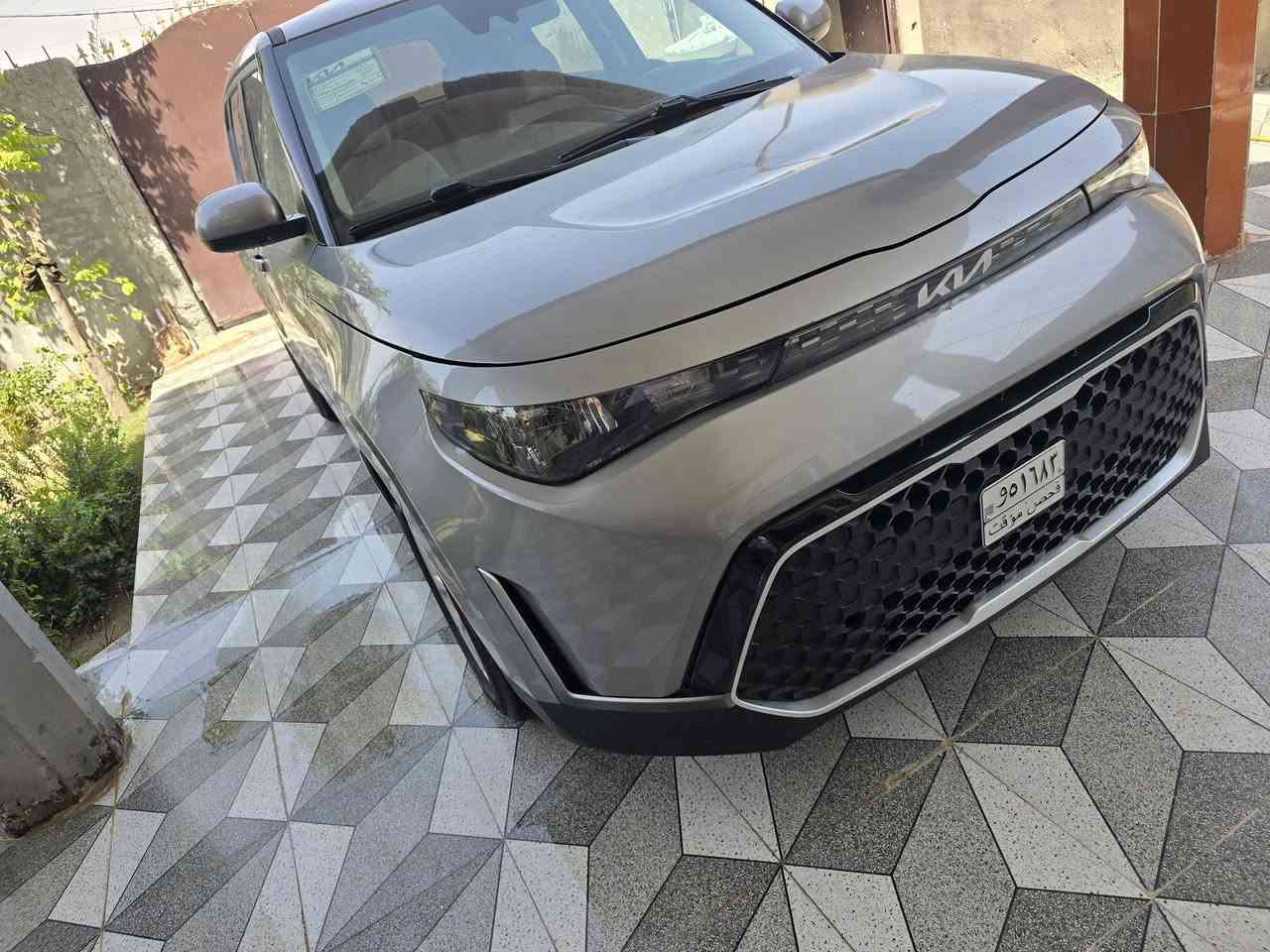 السلام عليكم صول للبيع موديل 25 استيراد جديد صاير لها عشره ايام سياره بس بنيد وجاملغ فقط باقي مكفول البنيد نفسه مصلح بدون دواخل سياره متواجده في بابل   ***********
