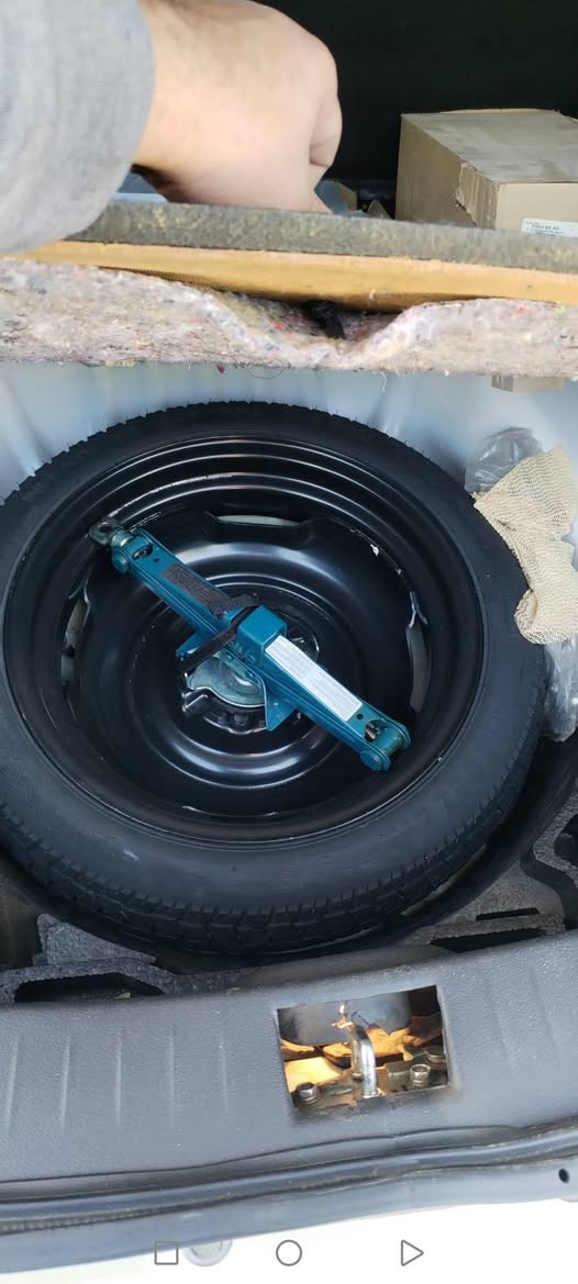 سلام عليكم بروتون جين 2 ٢٠١٣ مكفوووووله جديده ماشيه٩٠الف سبير منازل لا حار ولا بارد السعر ٧٥ورقه بكان بغداد الدوره *********** بسمي رقم انكليزي
