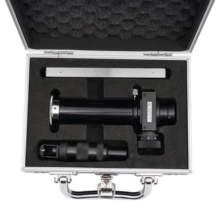 مجهر قياس محمول مخصص لاختبار صلابة المعادن بطريقة برينل (Brinell Hardness Tester Readout Microscope)، 
ويحمل طراز JC-10.
يُستخدم هذا الجهاز في فحص جودة المواد والمعادن 
عبر قياس قطر "الأثر أو الانبعاج" الناجم عن ضغط كرة الاختبار على السطح المراد فحص صلابته.
للتواصل واتساب 
.
.
***********
